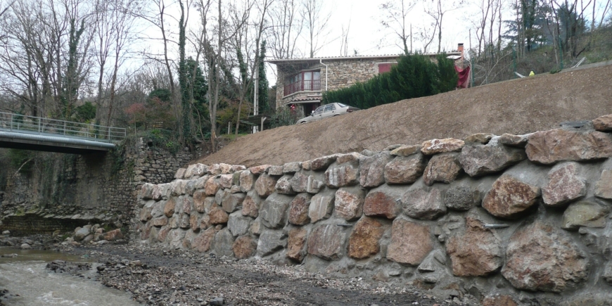 Mise en sécurité des berges du Clédou